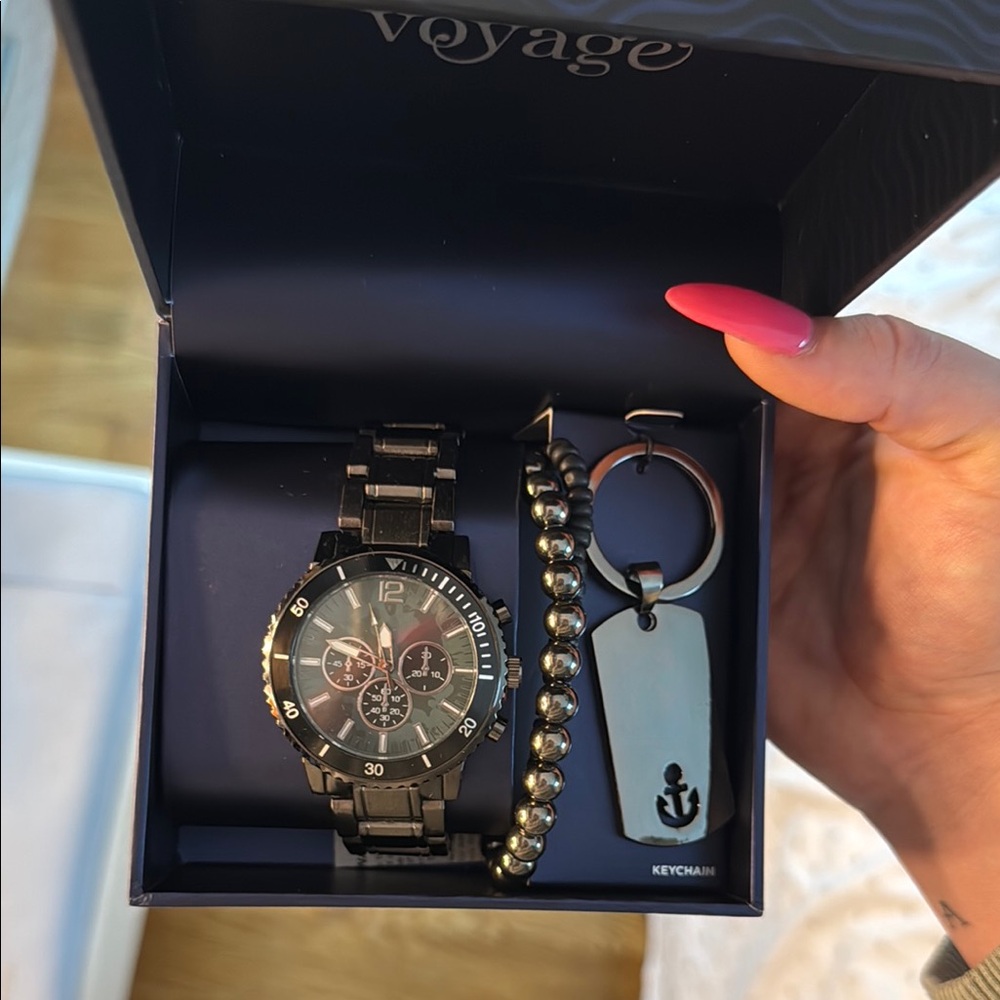 Voyage Black Watch and Keychain Set